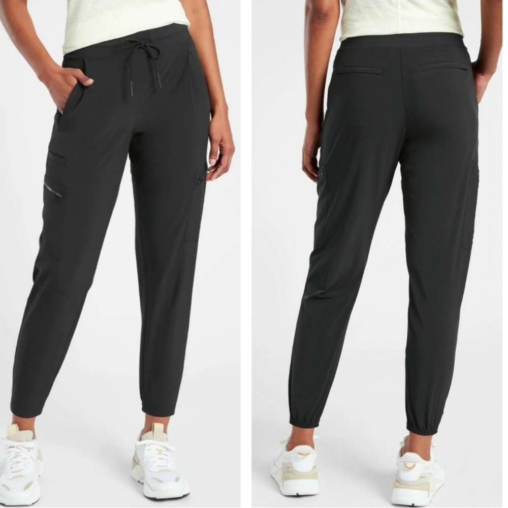 Athleta Go Far Travel Pants in Black size 0